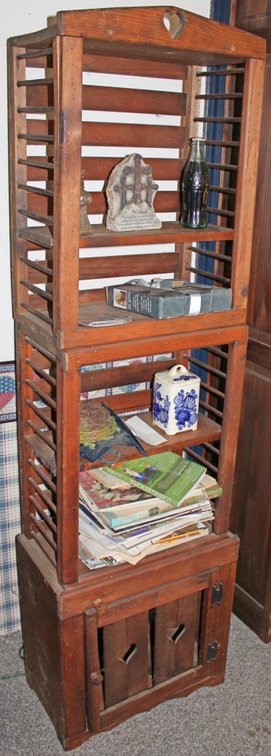 Image for ANTIQUE COLLECTOR'S LIVING ESTATE AUCTION