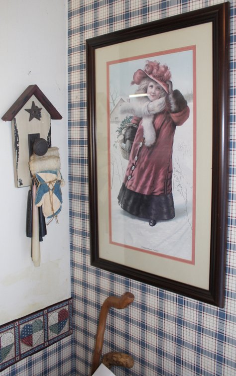 Image for ANTIQUE COLLECTOR'S LIVING ESTATE AUCTION