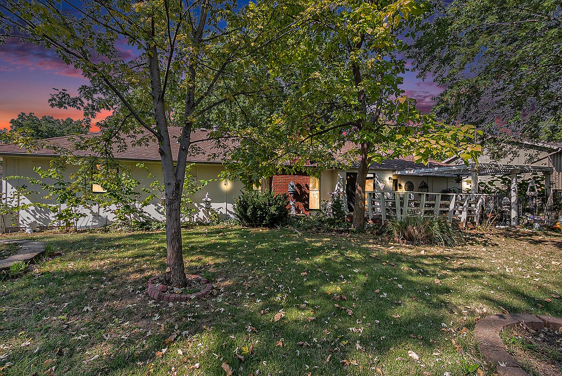 Image for REAL ESTATE & PERSONAL PROPERTY AUCTION