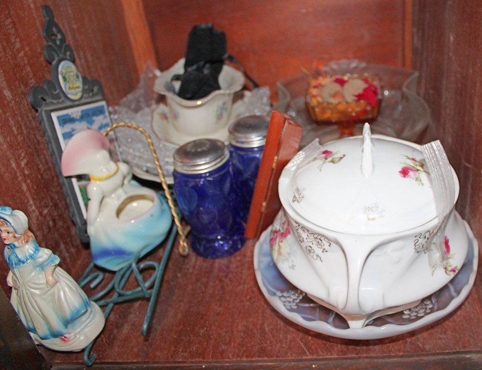 Image for ESTATE AUCTION