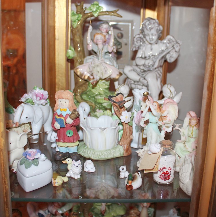 Image for VINTAGE TIME CAPSULE ESTATE AUCTION