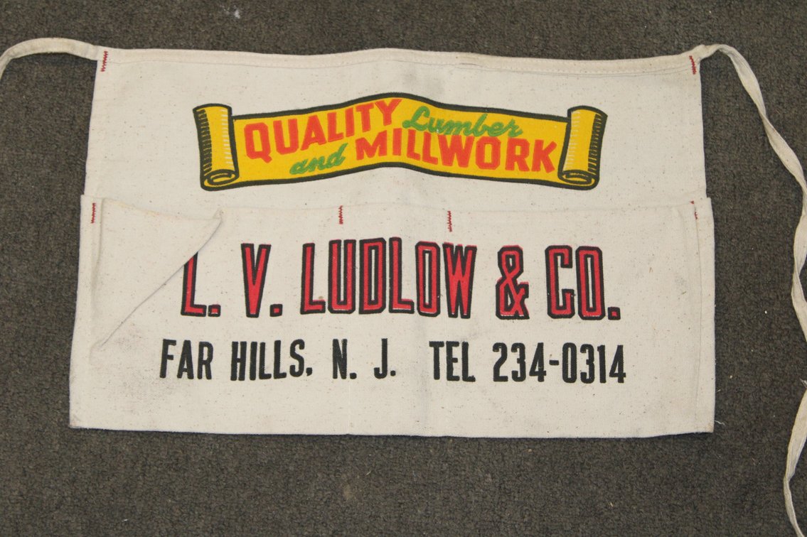 Image for ANTIQUE COLLECTOR'S AUCTION