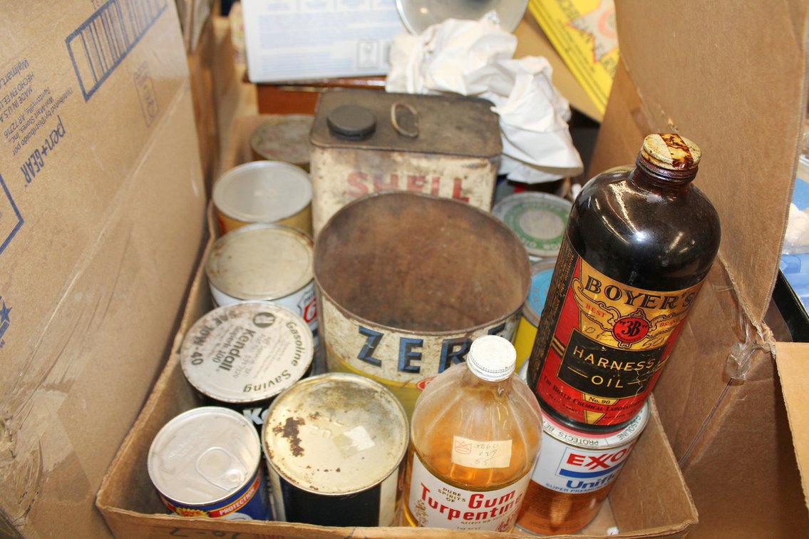 Image for ANTIQUE COLLECTOR'S AUCTION