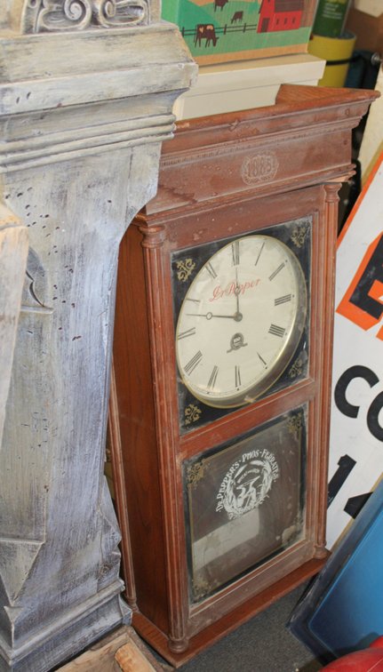Image for ANTIQUE COLLECTOR'S AUCTION