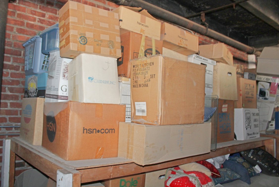 Image for INDOOR PRIVATE CELEBRITY MYSTERY AUCTION