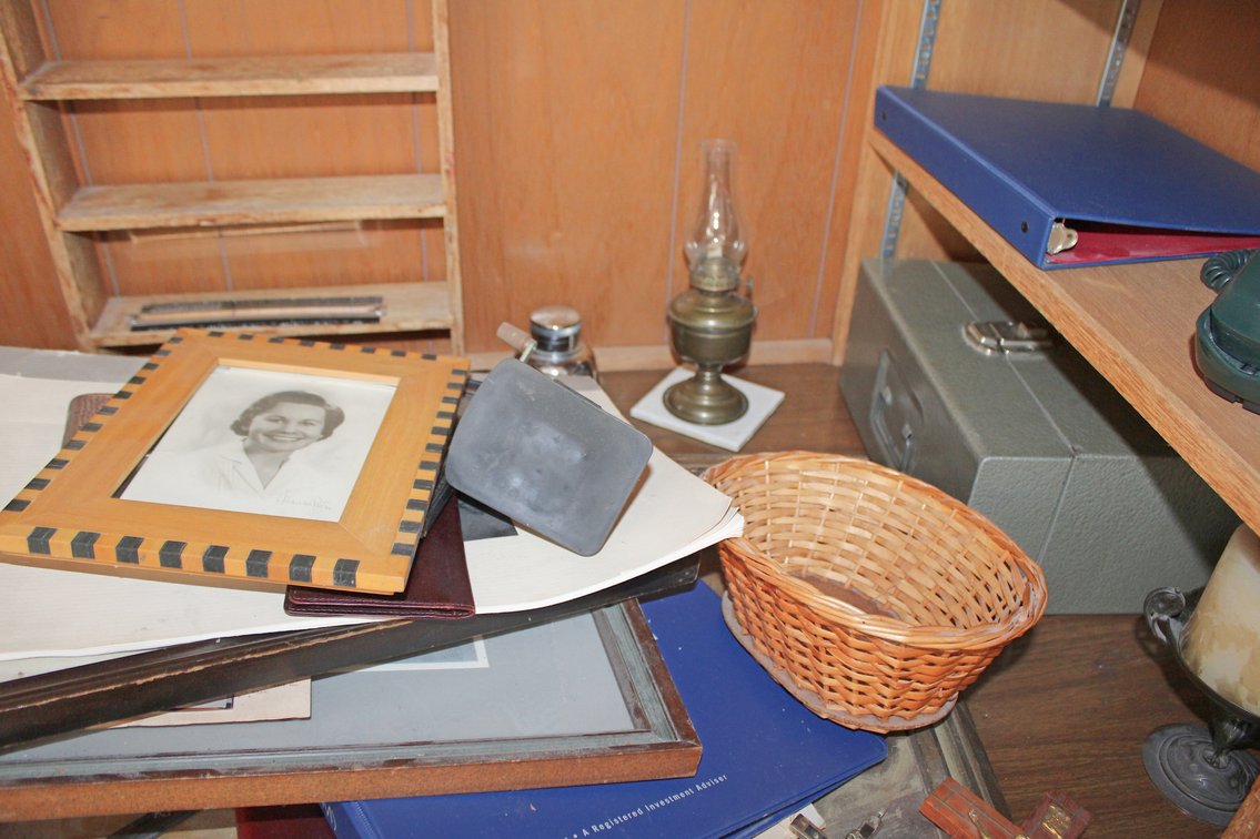 Image for GREAT ANTIQUE ESTATE AUCTION