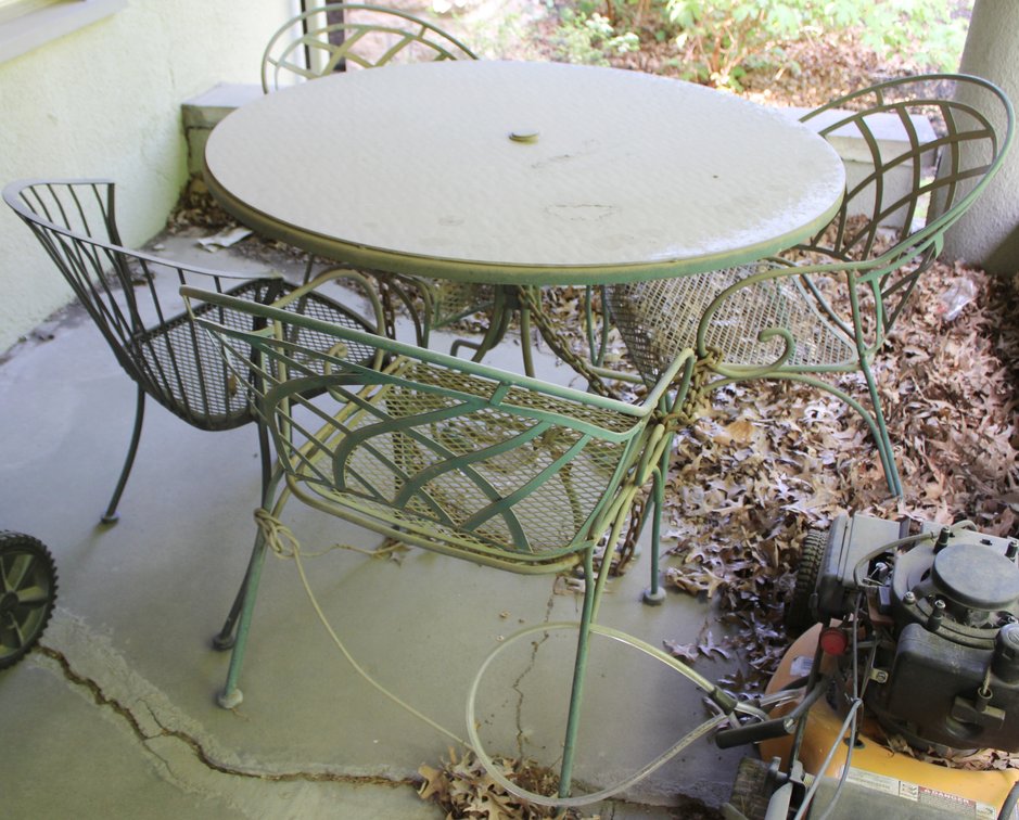 Image for FANTASTIC LIVING ESTATE AUCTION