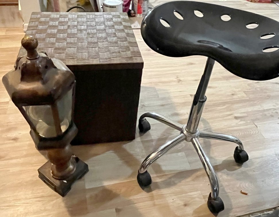 Image for SHORT NOTICE LIVING ESTATE AUCTION