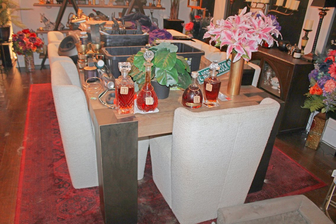 Image for HIGH END LIVING ESTATE AUCTION