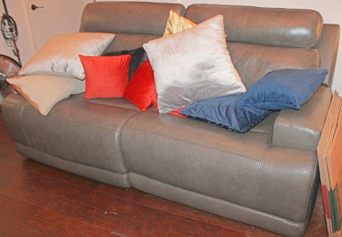 Image for HIGH END LIVING ESTATE AUCTION