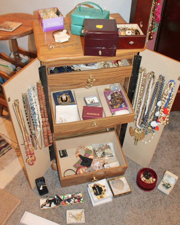 Image for DOUBLE ESTATE AUCTION CARAVAN DAY 1 OF 2
