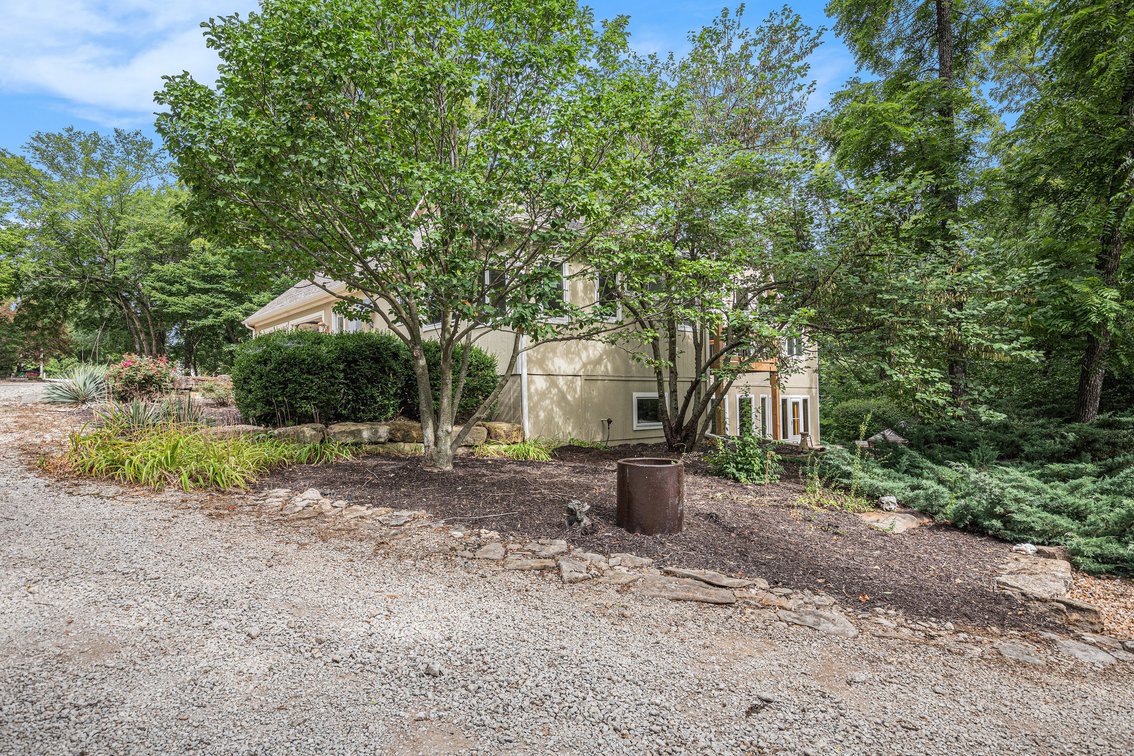 Image for REAL ESTATE & PERSONAL PROPERTY AUCTION