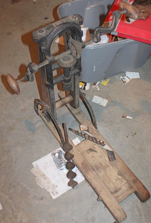 Image for LIVING ESTATE AUCTION