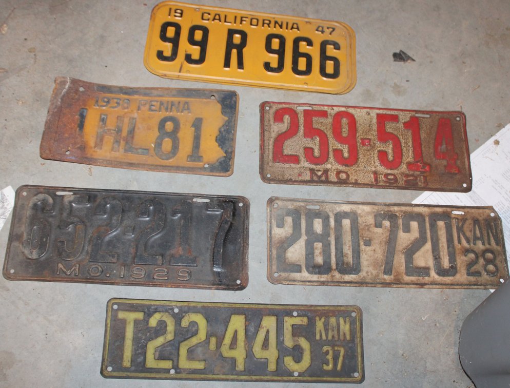 Image for LIVING ESTATE AUCTION