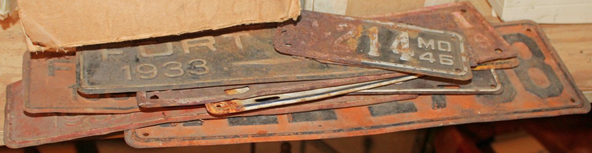 Image for LIVING ESTATE AUCTION