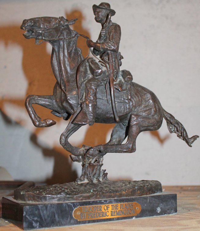 Image for LIVING ESTATE AUCTION