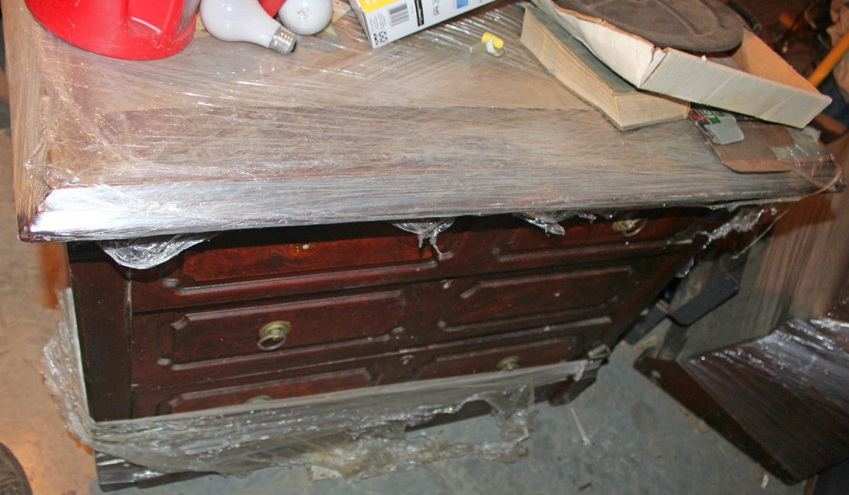 Image for LIVING ESTATE AUCTION