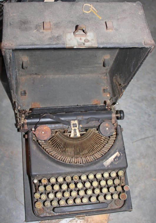Image for LIVING ESTATE AUCTION
