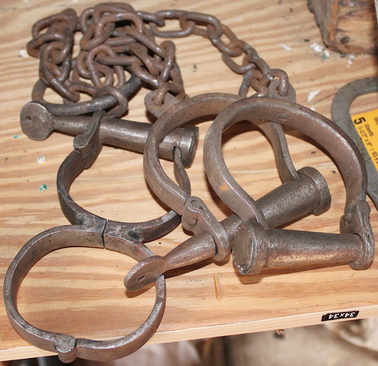 Image for LIVING ESTATE AUCTION