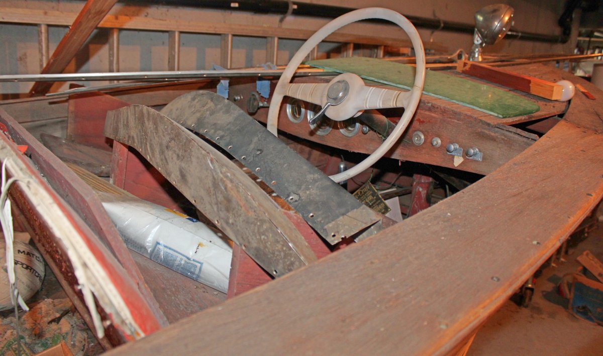 Image for LIVING ESTATE AUCTION