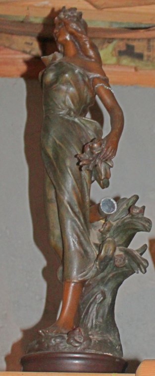 Image for LIVING ESTATE AUCTION