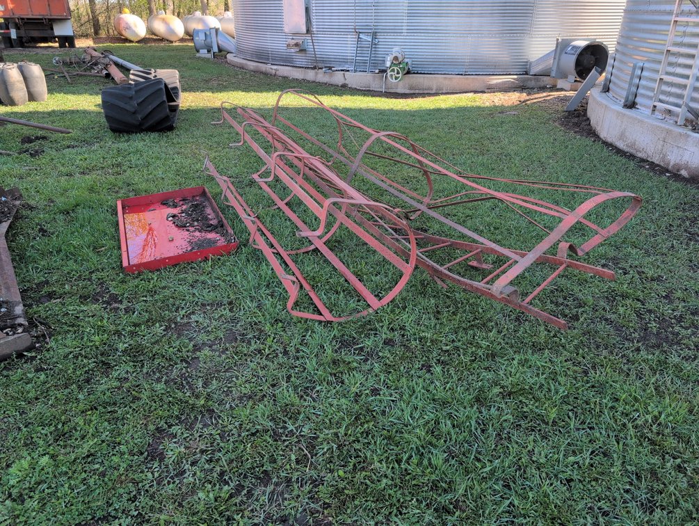 BIN LADDERS AND COMBINE SHIELD