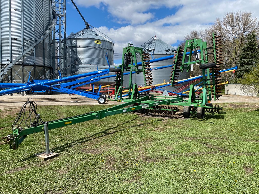 SUMMERS 52’ HYD FOLD COIL PACKER