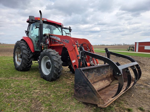 Image for 2004 CASE IH MXU110 MFWD, TRACTOR W/ CASE IH LX156 LOADER
