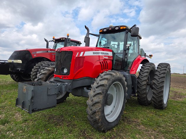 Image for 2009 MASSEY FERGUSON 7495 DYNA VT MFWD TRACTOR