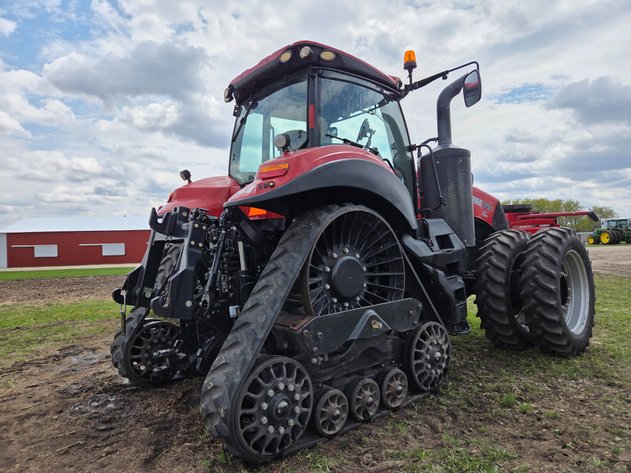 Image for 2015 CASE IH 340 MAGNUM ROW TRAC CVT MFWD TRACTOR