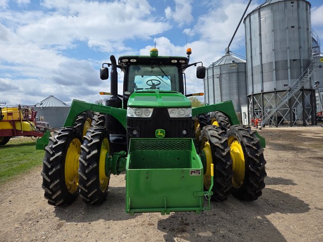 Image for 2011 JOHN DEERE 8285R MFWD TRACTOR