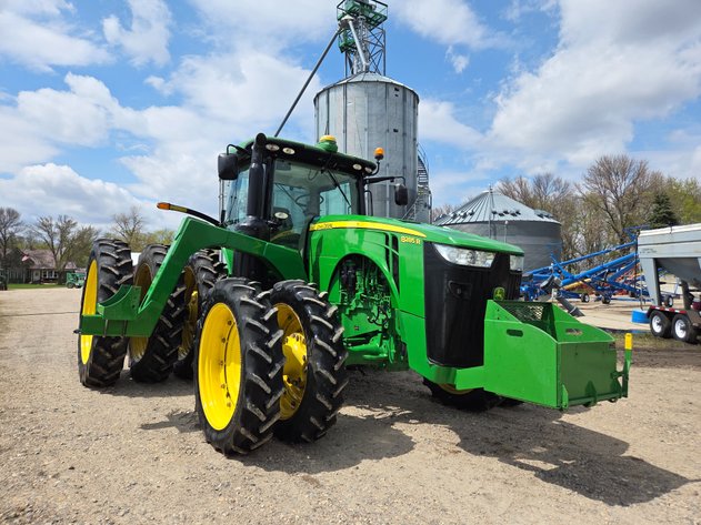 Image for 2011 JOHN DEERE 8285R MFWD TRACTOR