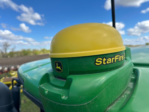 Image for 2011 JOHN DEERE STARFIRE 3000 GLOBE W/ RTK