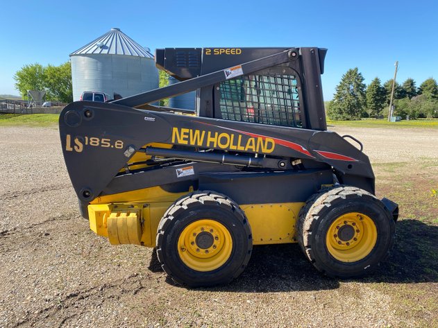 Image for 2005 NEW HOLLAND SL185B SKID LOADER