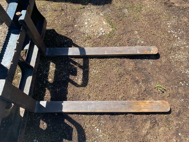 Image for QUICK TACH PALLET FORKS