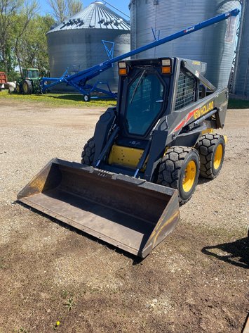 Image for 2005 NEW HOLLAND SL185B SKID LOADER