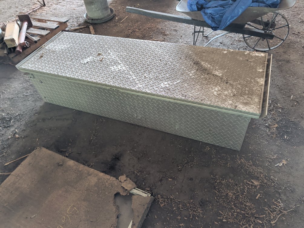 TRUCK TOOLBOX