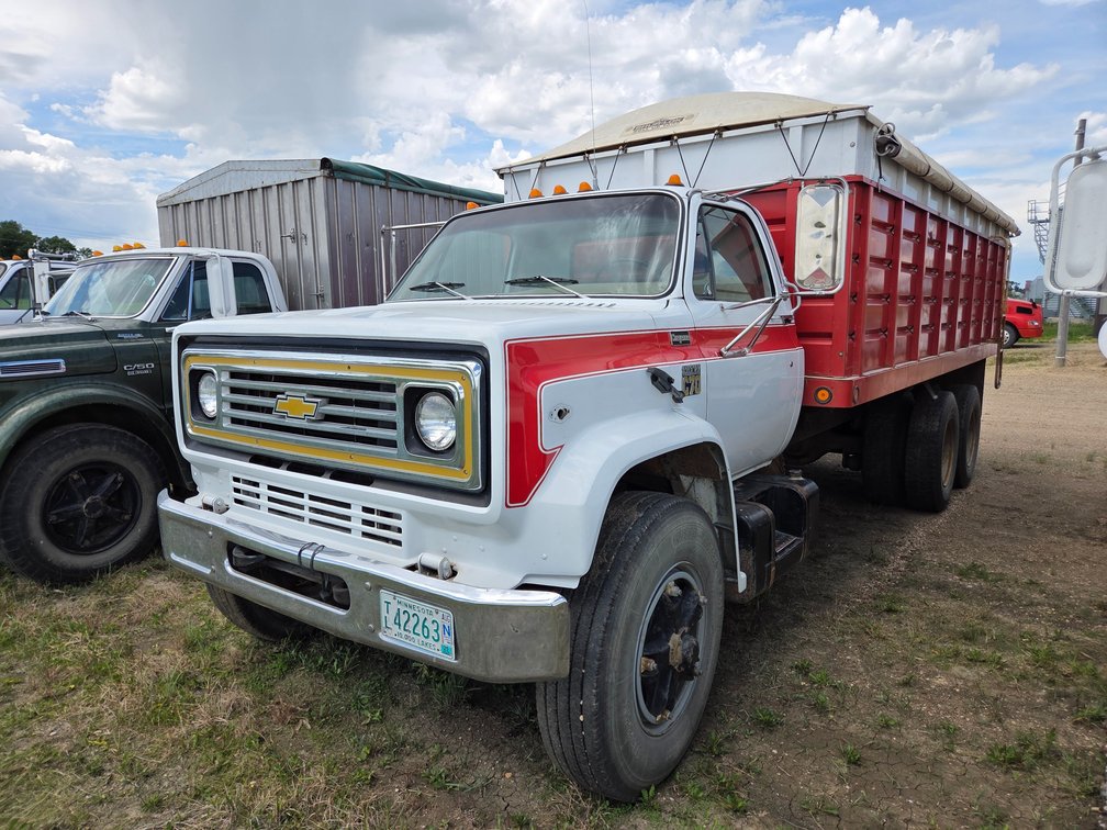 1979 CHEVY C 70 CHYENNE GRAIN TRUCK