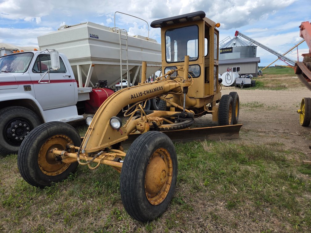 ALLIS CHALMERS ROAD GRADER