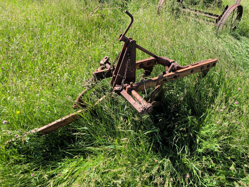 2 BOTTOM PLOW