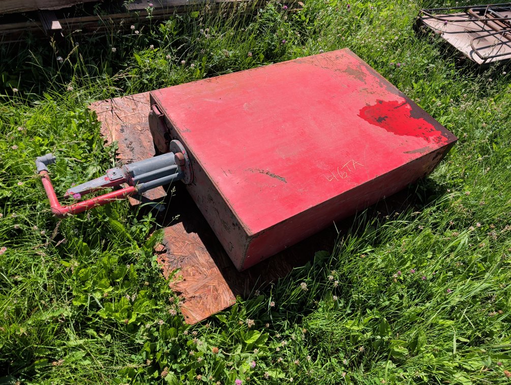 OIL TANK