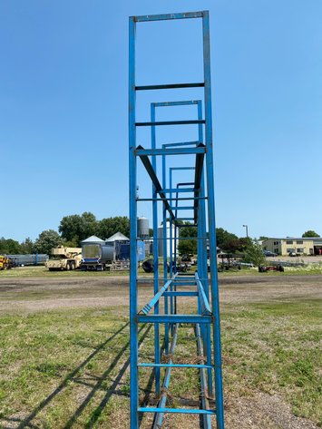 Image for LARGE STEEL RACKING/TIRE RACK