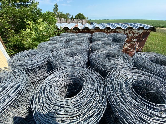 Image for 18 ROLLS OF NEW WIRE FENCING