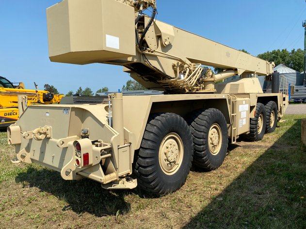 Image for 1989 U.S. 25 TON CRANE MODEL HSHMC-25P