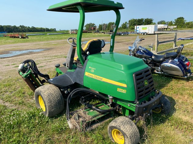 Image for JOHN DEERE 8700 PRECISSION CUT MOWER