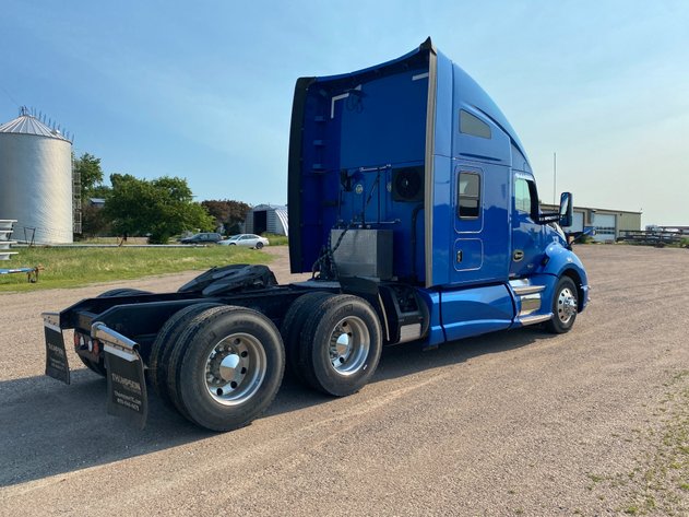 Image for 2016 KENWORTH T680