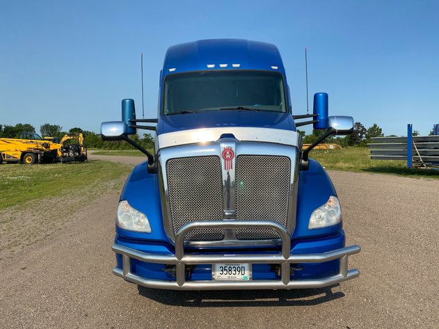 Image for 2016 KENWORTH T680
