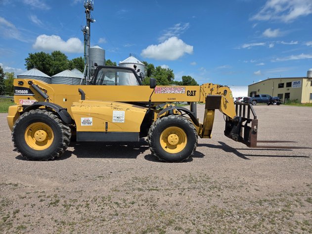 Image for CAT TH560B TELEHANDLER