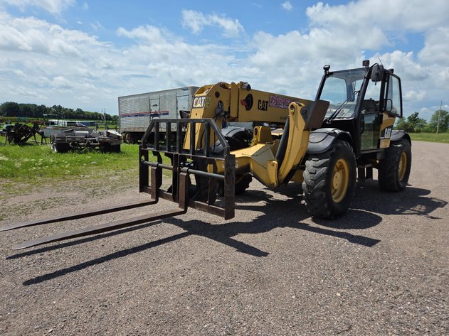 Image for CAT TH560B TELEHANDLER