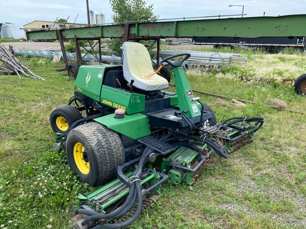 Image for JOHN DEERE 235 A REEL MOWER